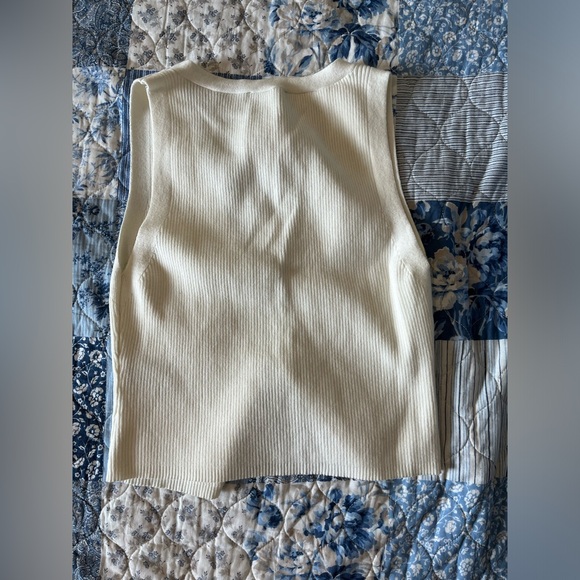 Reformation Myrtle sweater top in fior di latte - size M - Picture 6 of 6